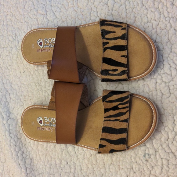Bobs From Sketchers Memory Foam Brown Leopard Sandals. Size 7. Good Condition. - Picture 6 of 6